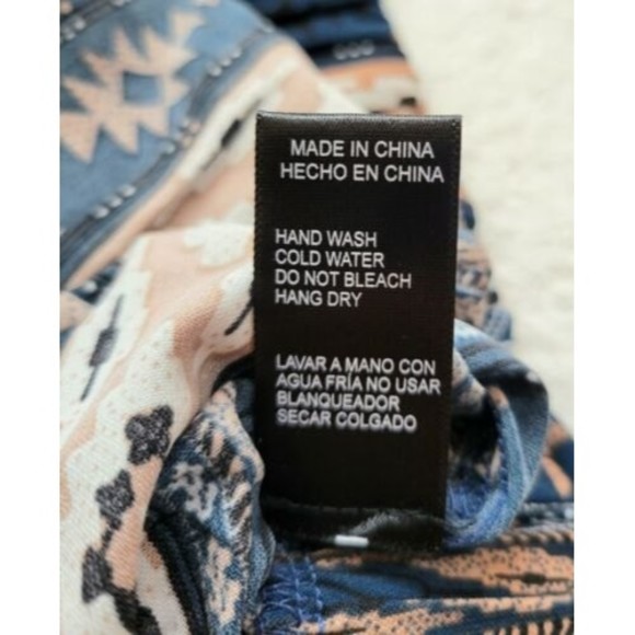 Women's pants size large in Aztec print elastic waistband tapperd leg Brand New - Picture 7 of 7